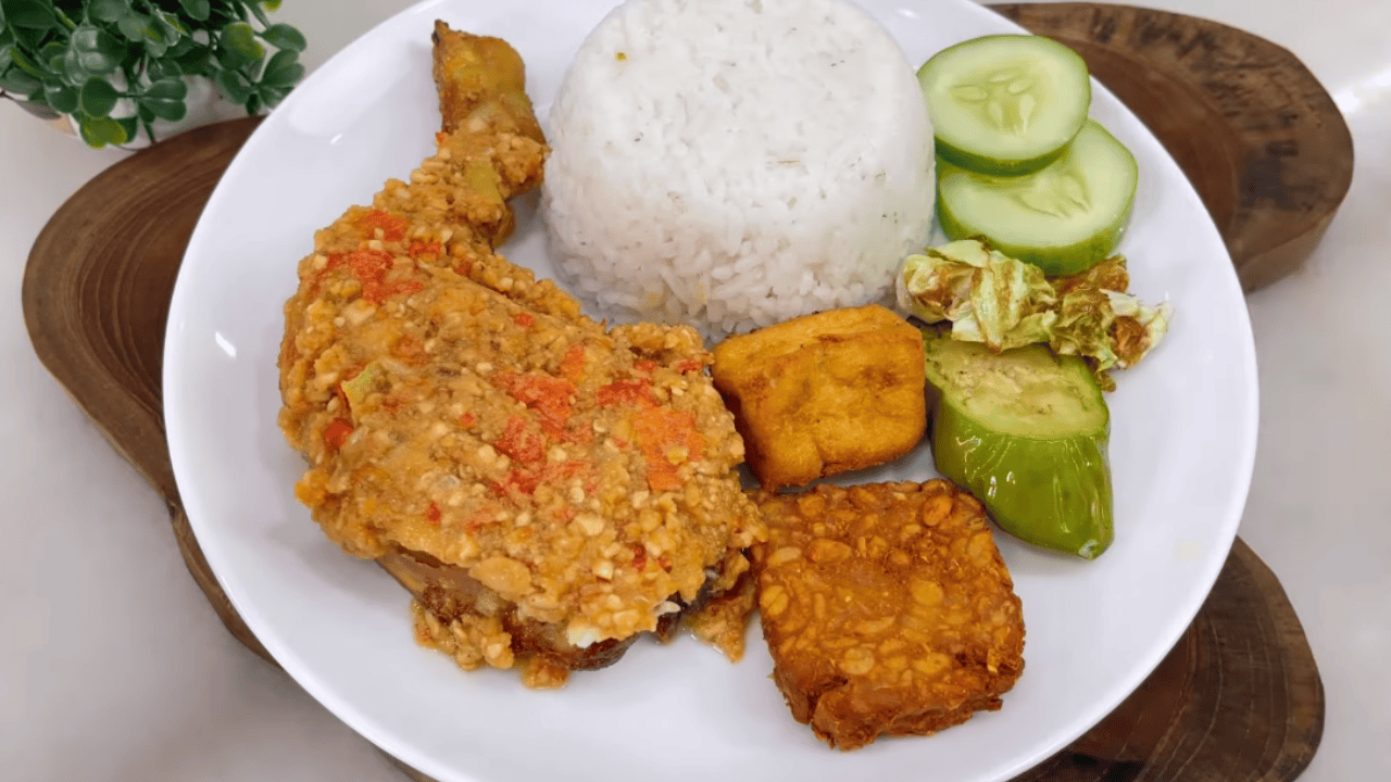 Resep Ayam Gepuk Khas Sunda